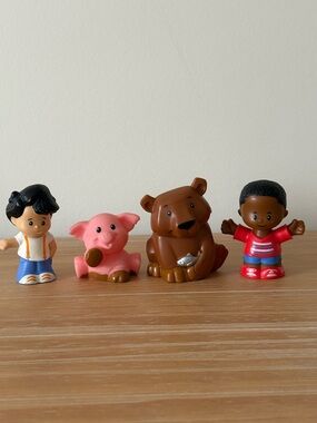 Fisher-Price Little People Lot of 4 Assorted Figures Replacement Pieces